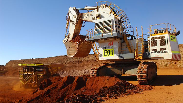 Rio Tinto leidet massiv unter den sinkenden Preisen für Eisenerz.