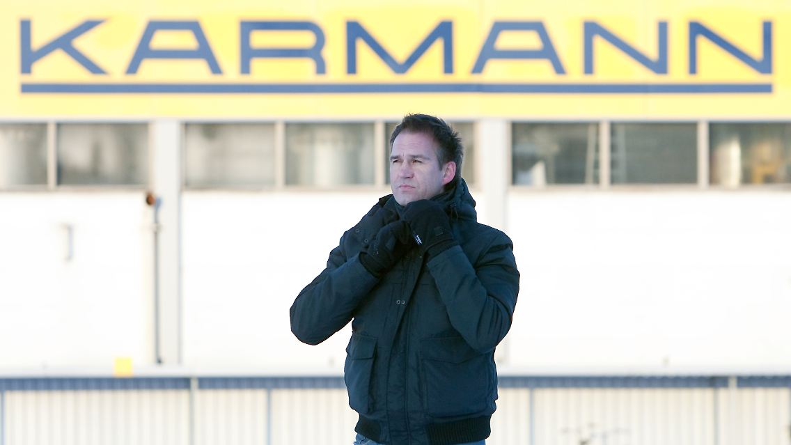 Karmann-Mitarbeiter stehen Gewehr bei Fuß. Die Aufträge können kommen.