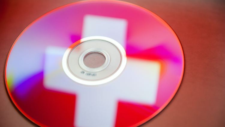 Die Großbank UBS bezweifelt, dass das Land NRW erneut eine Steuerdaten-CD gekauft hat.