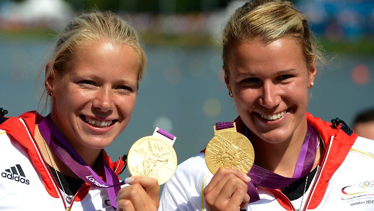 Perfekter Tag: Franziska Weber und Tina Dietze, Olympiasiegerinnen im Zweier-Kajak.