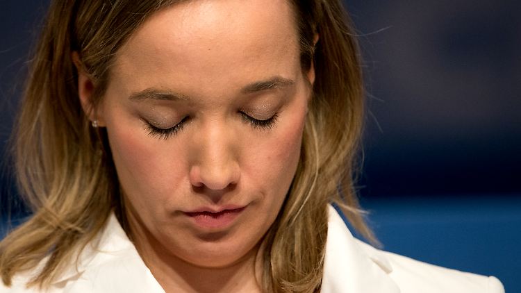 Kristina Schröder hofft nun auf die Hilfe von Shitstorms im Internet.