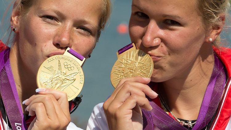 Haben ihre Vorgabe voll erfüllt: Die Kanutinnen Franziska Weber und Tina Dietze.