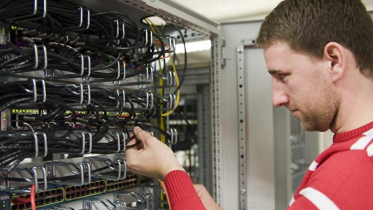 Ausbildung zum Netzwerkadministrator.