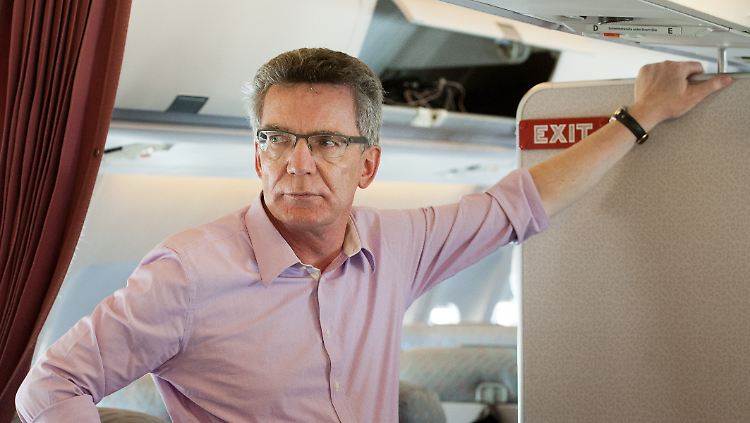 Thomas de Maizière fordert Schwarz-Gelb zu mehr Geschlossenheit auf.