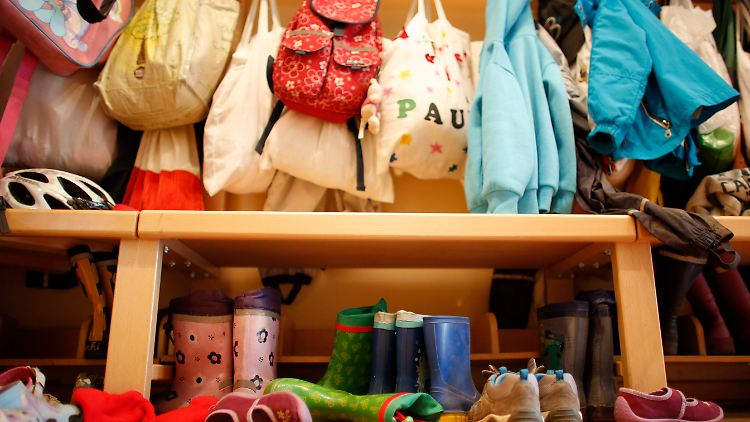 Ob Kita, Hort oder Babysitter: Eltern können Betreuungskosten von der Steuer absetzen.