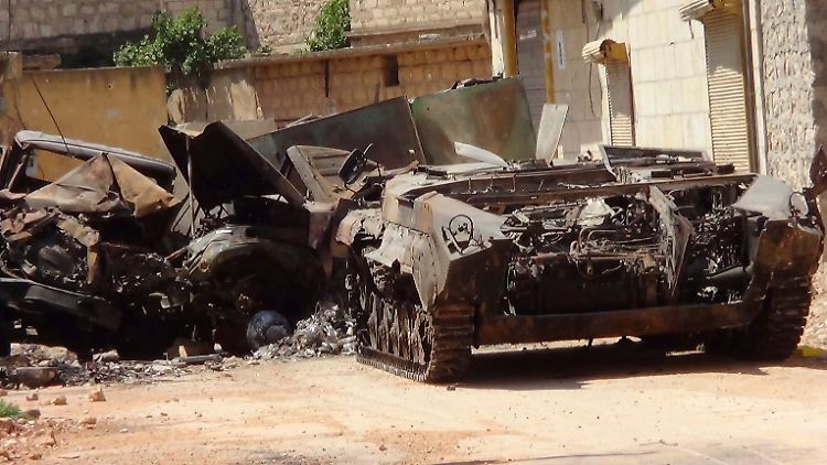 Zerstörte Panzer in einem Vorort von Aleppo.