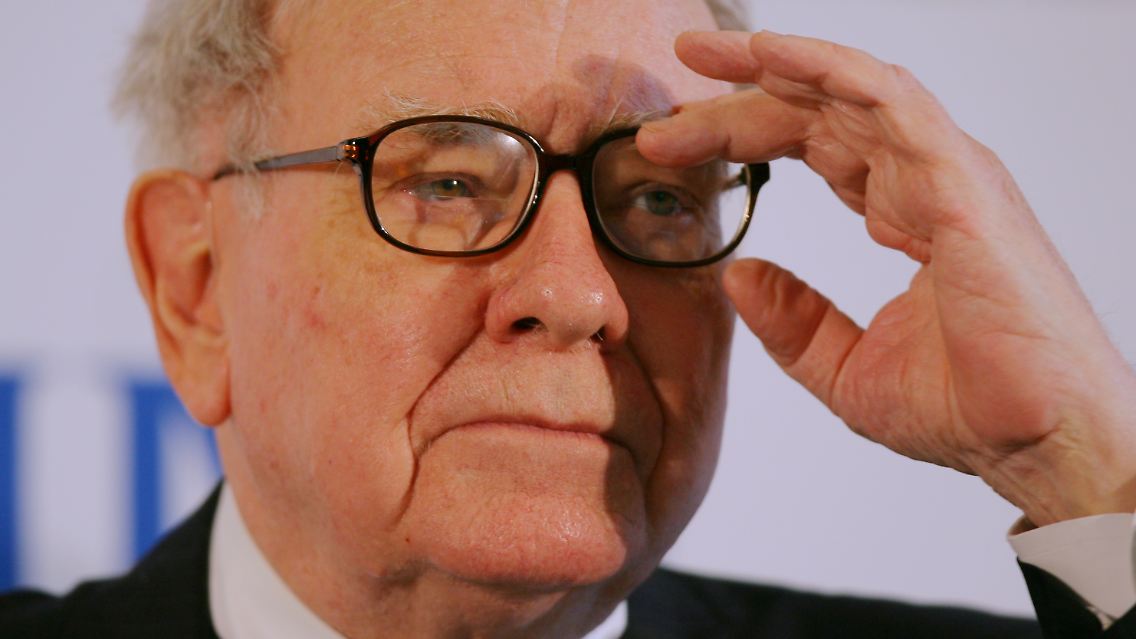 Buffett und die Münchener Rück: Milliardär kauft Anteile.