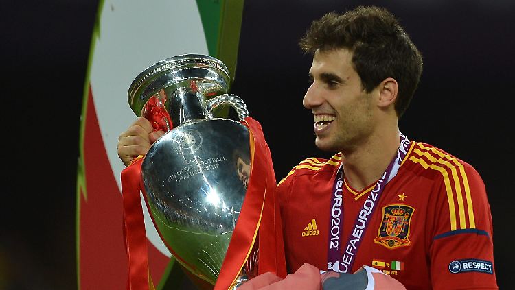 Eine Trophäe wollen die Bayern in dieser Saison unbedingt gewinnen. Am besten mit Javier Martinez.