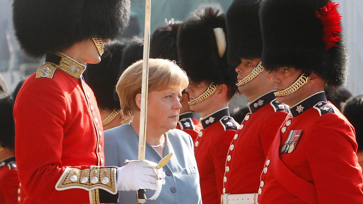 In Ottawa gab es eine Ehrengarde für Angela Merkel, in New York gab es Applaus für ihre Rede. 