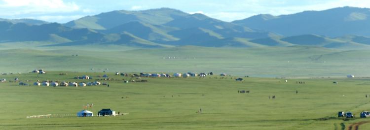 Die Mongolei. Zumindest in der deutschen Sprache ist sie gar nicht so weit von der Slowakei entfernt. Und auch mit Brasilien ist sie quasi verwandt.