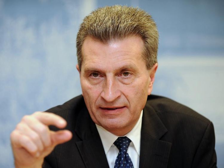 Oettinger spricht mit den Ölkonzernen.