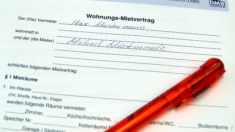 Der Mietvertrag sollte der aktuellen Rechtslage entsprechen, wenn er unterschrieben wird. Sonst zieht der Vermieter den Kürzeren.