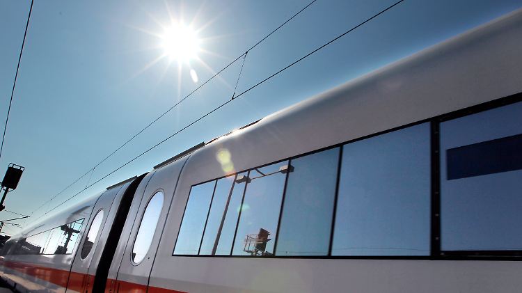 Sommer und Sonne - eine Witterung, auf die die Bahn offenbar noch immer nicht so richtig eingestellt ist.