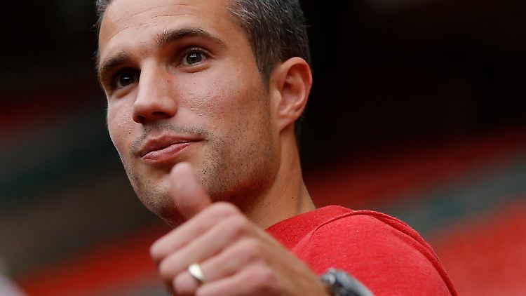Robin van Persie: Daumen nach oben. Der Soros-Einstieg dürfte damit aber nicht gemeint sein.