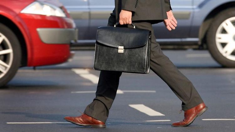 Die Unfallversicherung schützt nicht nur während der Arbeit, sondern auch auf dem Weg dorthin. Aber nicht in allen Fällen.