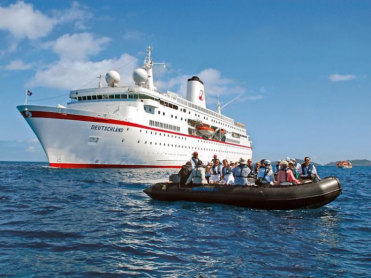 Bei Landausflügen lernen alleinreisende Kreuzfahrtpassagiere schnell andere Gäste kennen.