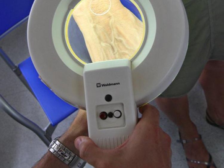 Vorsorge zahlt sich aus: Rechtzeitig entdeckt, sind viele Krebsformen heilbar.