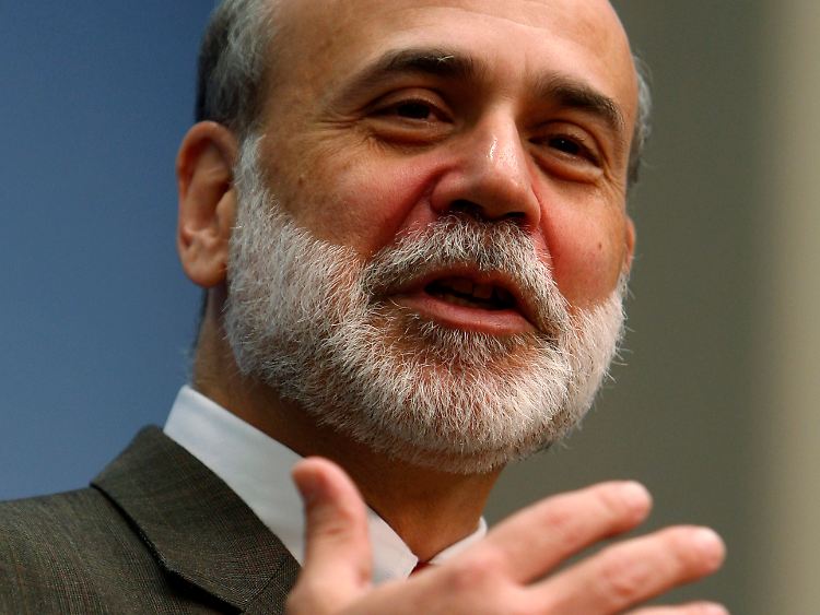 Bernanke, wenn er nicht mit kritischen Senatoren sprechen muss.