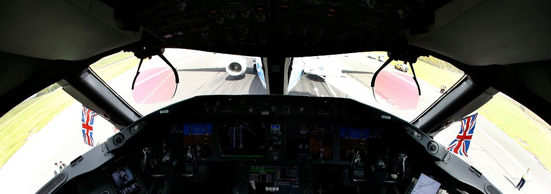 Im Cockpit einer 787