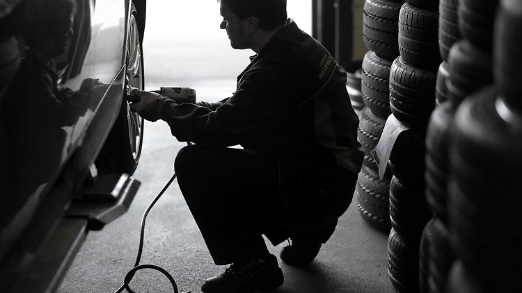 In seinem Test hat der ADAC 75 Werkstätten unter die Lupe genommen.