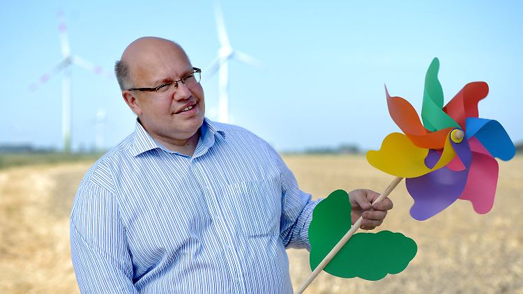 Endlich wieder Harmonie: Umweltminsiter Altmaier und Verbraucherministerin Aigner haben ihren Streit über Haftungsregeln für Windparks offenbar beigelegt.