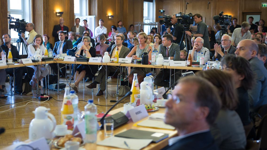 DI30121-20120823.jpg6880191538349274841.jpg