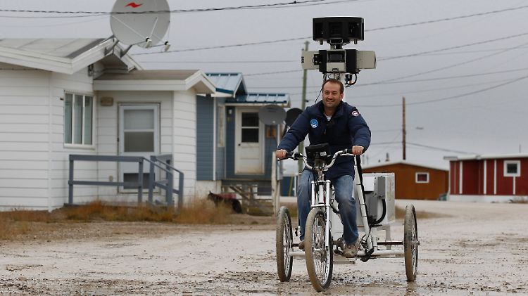 Das Street-View-Bike von Google in Cambridge Bay, Nunavut.