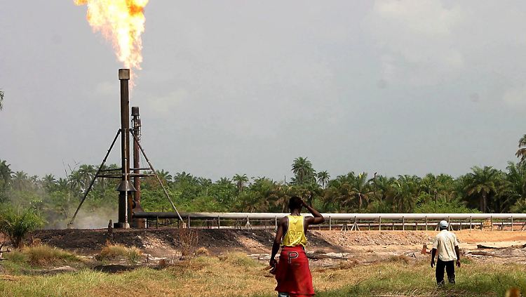 Die US-Börsenaufsicht SEC hat entschieden, dass Öl-, Gas- oder Bergbaufirmen ihre Zahlungen an Regierungen offenlegen müssen. Entwicklungshelfer feiern das als Sieg gegen Korruption und Unterdrückung. Die Firmen fürchten ihrerseits ums Geschäft.