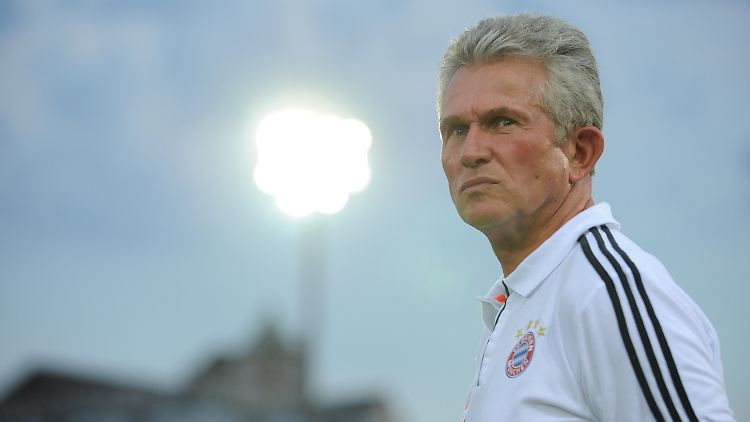 Jupp Heynckes sieht im Sommer 2013 einen Lebensabschnitt zu Ende gehen. Dann endet auch sein Vertrag in München.