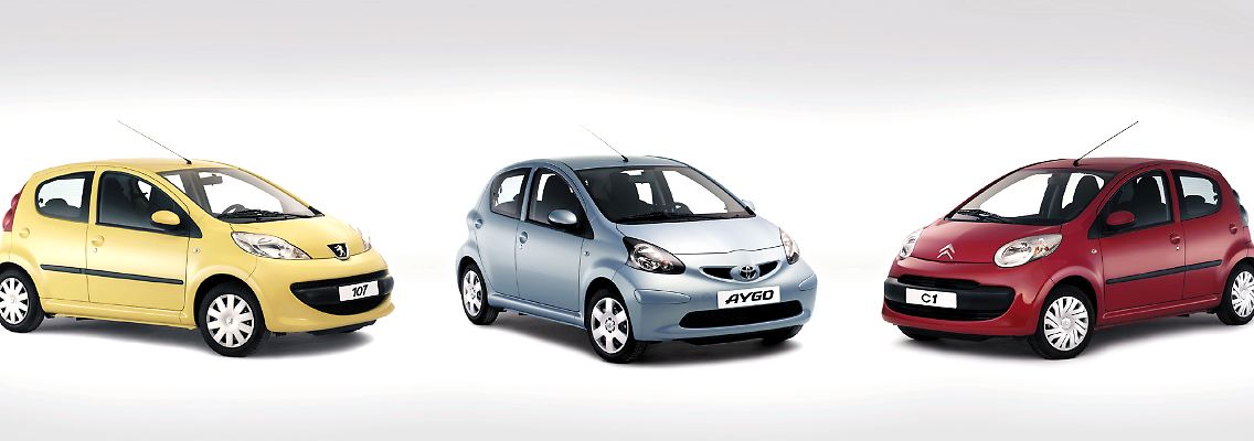 Nahezu baugleich: Der Peugeot 107 und der Citroën C1 werden ebenso wie der Aygo von Toyota im tschechischen Kolin gebaut.