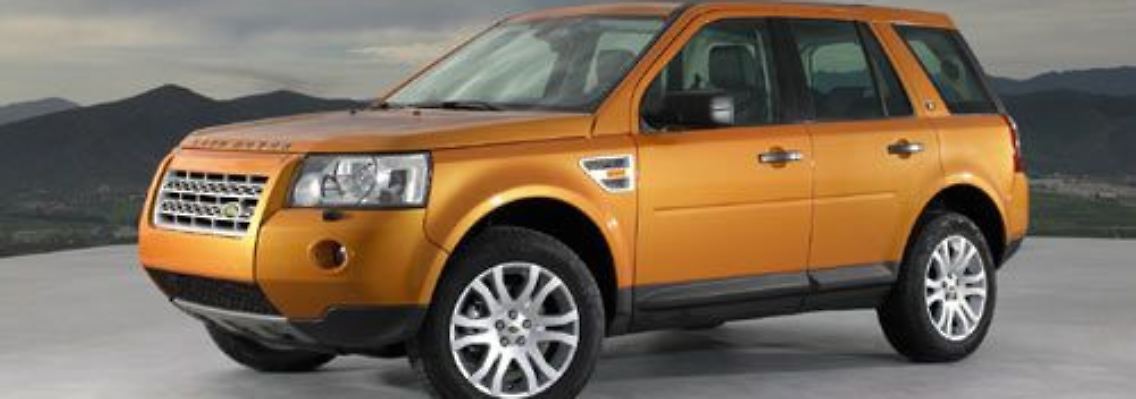 Vom Freelander wird jetzt ein Sondermodell "XE" aufgelegt, dass mit vielenExtra zum Komplettpreis locken soll.