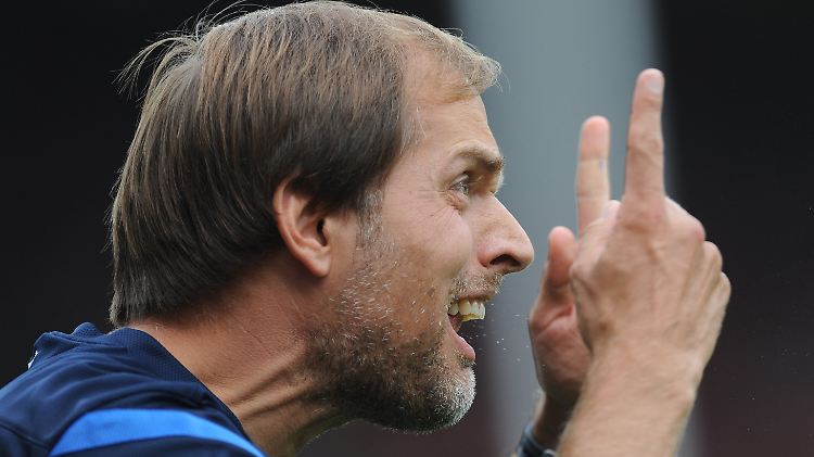 Nach dem Remis in Freiburg gerieten die beiden Trainer verbal aneinander.
