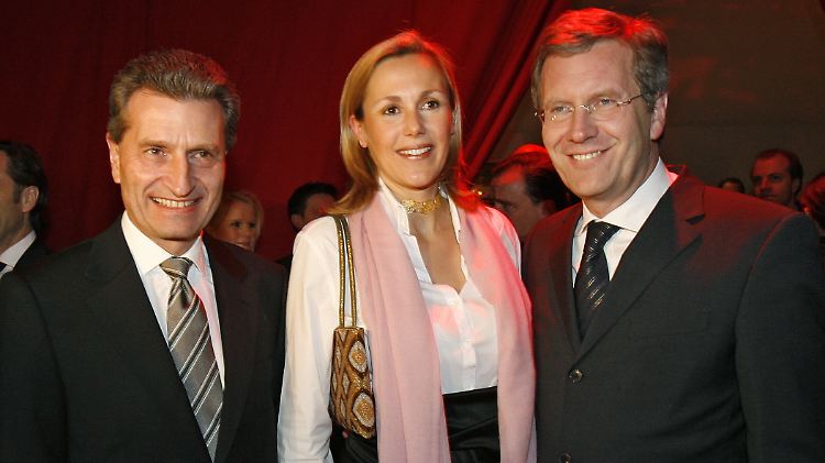 Günther Oettinger mit den Eheleuten Bettina und Christian Wulff 2007 auf dem Nord-Süd-Gipfel.
