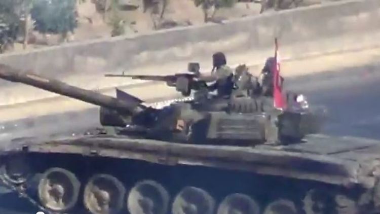 Das Bild soll einen Panzer der Regierungstruppen in Aleppo zeigen.
