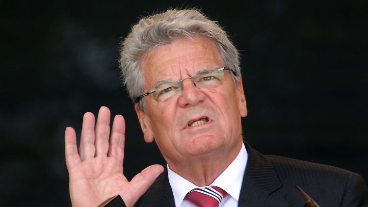 Bundespräsident Gauck spricht in Rostock.