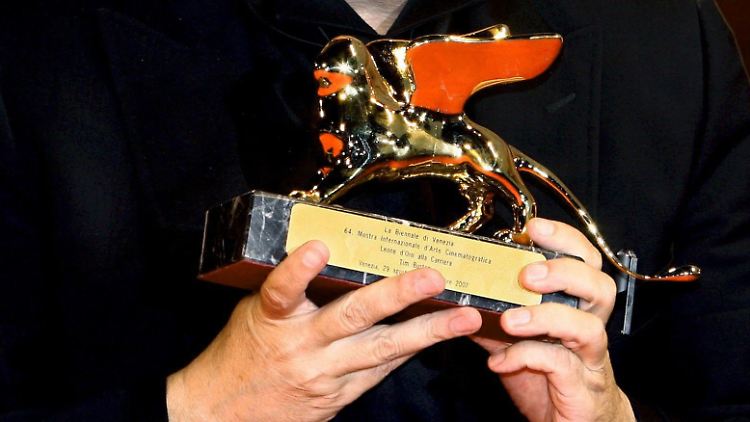 Hauptpreis des Filmfestivals ist der "Goldene Löwe", eine Figur, die an das Stadtwappen angelehnt ist.