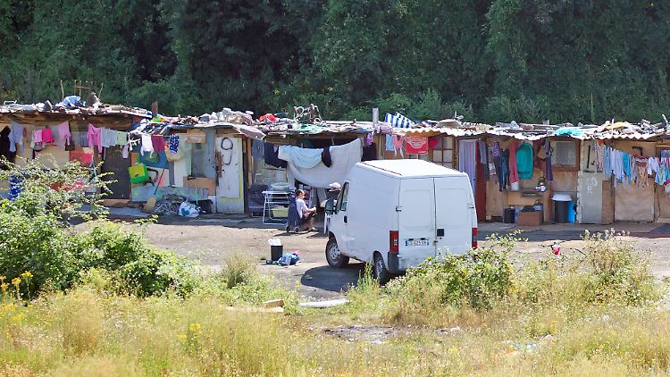 Schon vor einigen Wochen räumte die französische Polizei ein Roma-Lager in Clamart.