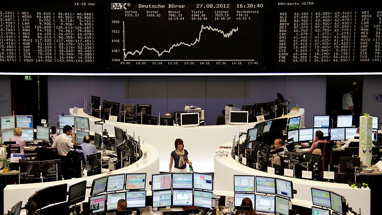 Zögerlicher Start, starker Aufstieg am Nachmittag: So bewegte sich der Dax in die letzte Woche des Börsensommers.