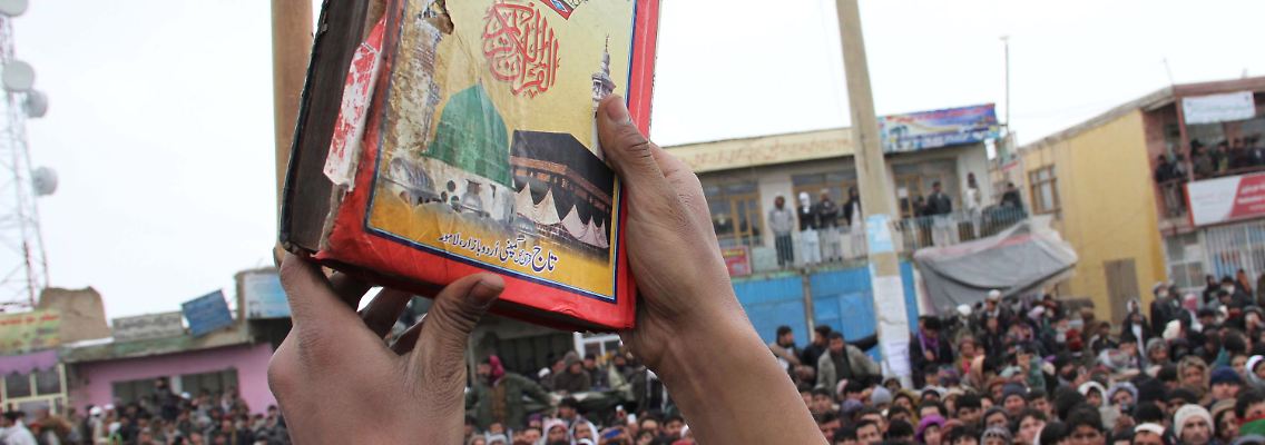 Nachdem US-Soldaten Exemplare des Korans verbrennen, kommt es in Afghanistan zu Unruhen.