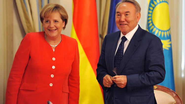 Den Grundstein für die Förderung von Rohstoffen auf kasachischem Boden legten Nasarbajew und Merkel im Februar.