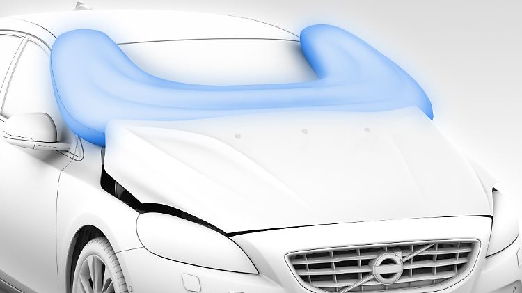 Der Volvo V40 hat als erster Pkw einen Fußgänger-Airbag.