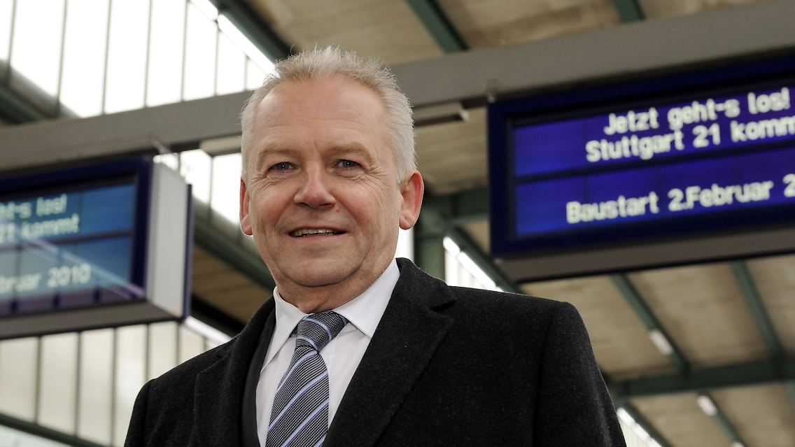 Banh-Chef Grube räumt Fehler beid er S-Bahn ein.