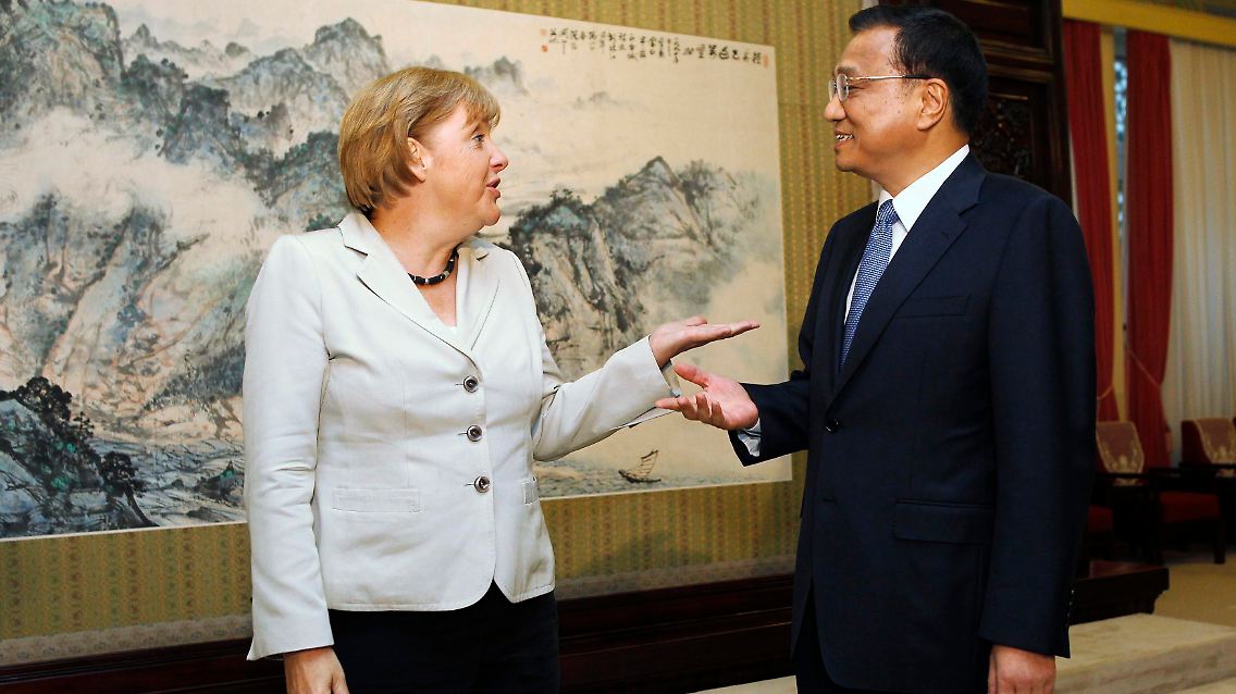 2012-08-30T115253Z_01_HHY02_RTRMDNP_3_CHINA-GERMANY.JPG6507387974811577222.jpg
