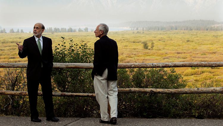 In der idyllischen Abgeschiedenheit am Rande der Rockies: Ben Bernanke (l.).