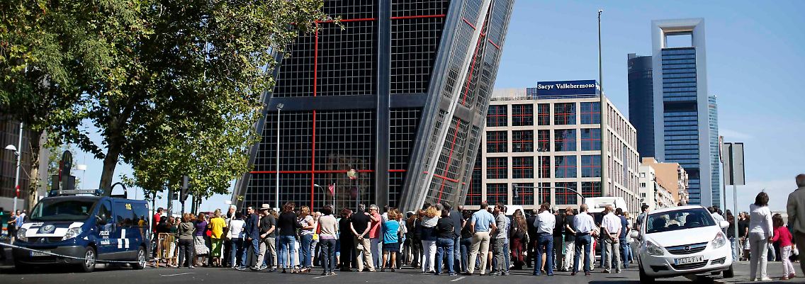 Der schiefe Turm von Madrid: Die Bankia-Rettung sorgt für Hektik.