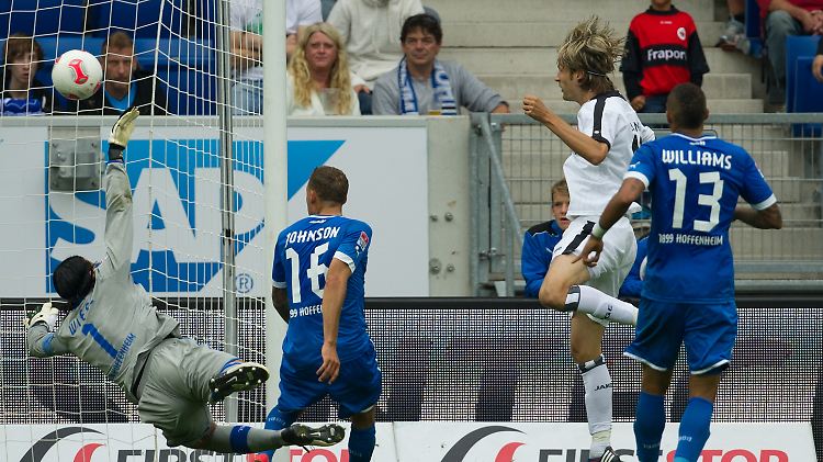 Unfreundliche Gäste: Die Frankfurter Eintracht schraubte 1899 Hoffenheim mit 4:0 auseinander.