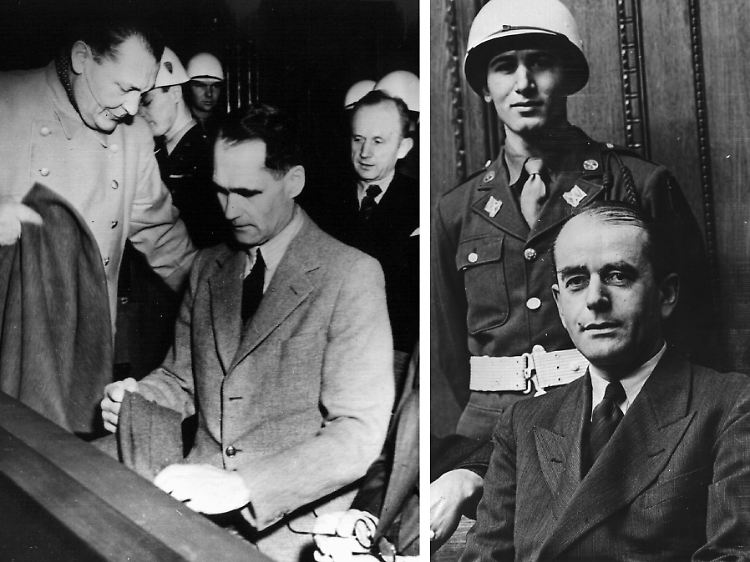 Hermann Göhring und Rudolf Hess (links) sowie Albert Speer (rechts) auf der Anklagebank der Nürnberger Prozesse. (Archivbild von 1946).