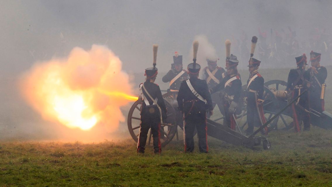 2012-09-02T203246Z_01_MOS17_RTRMDNP_3_RUSSIA-PUTIN-BORODINO.JPG2793036261010738520.jpg