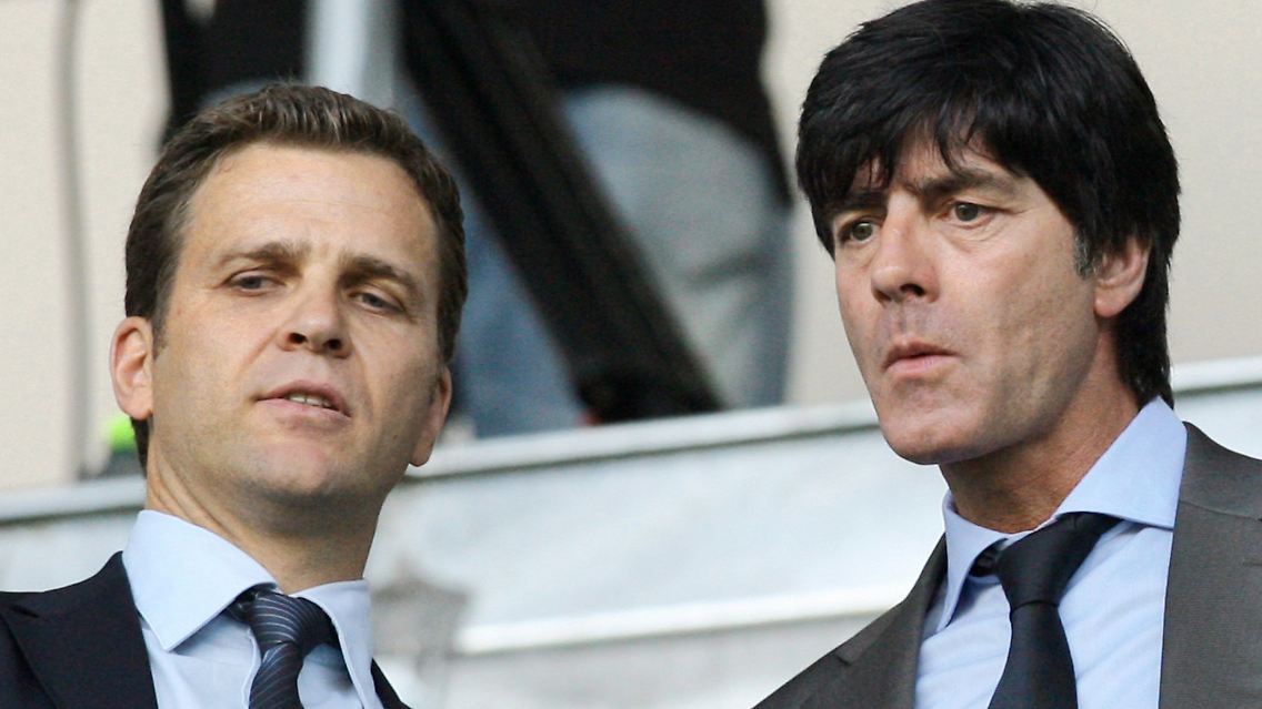 Schlechte Stimmung: Oliver Bierhoff und Joachim Löw.