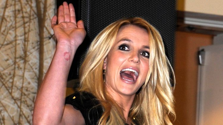Britney Spears will in Sachen Mode "ein bisschen Gas geben".